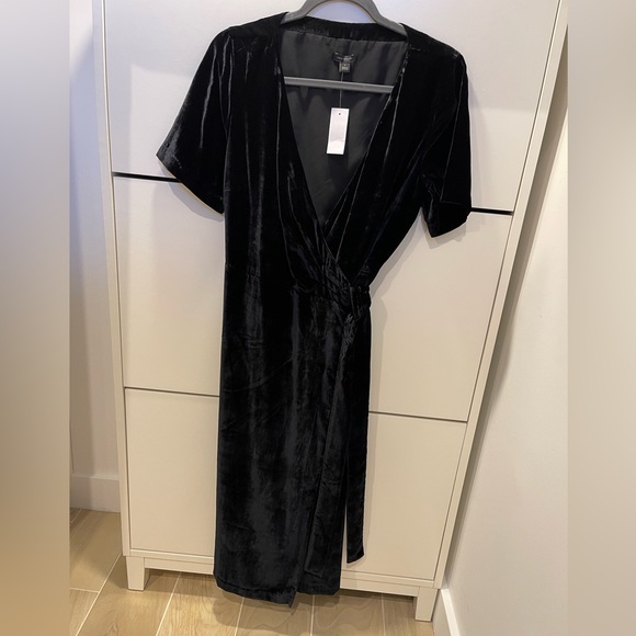 Ann Taylor wrap dress - Picture 5 of 5